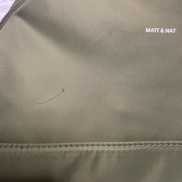 Green Matt&Nat Backpack (discontinued) - Picture 4 of 4